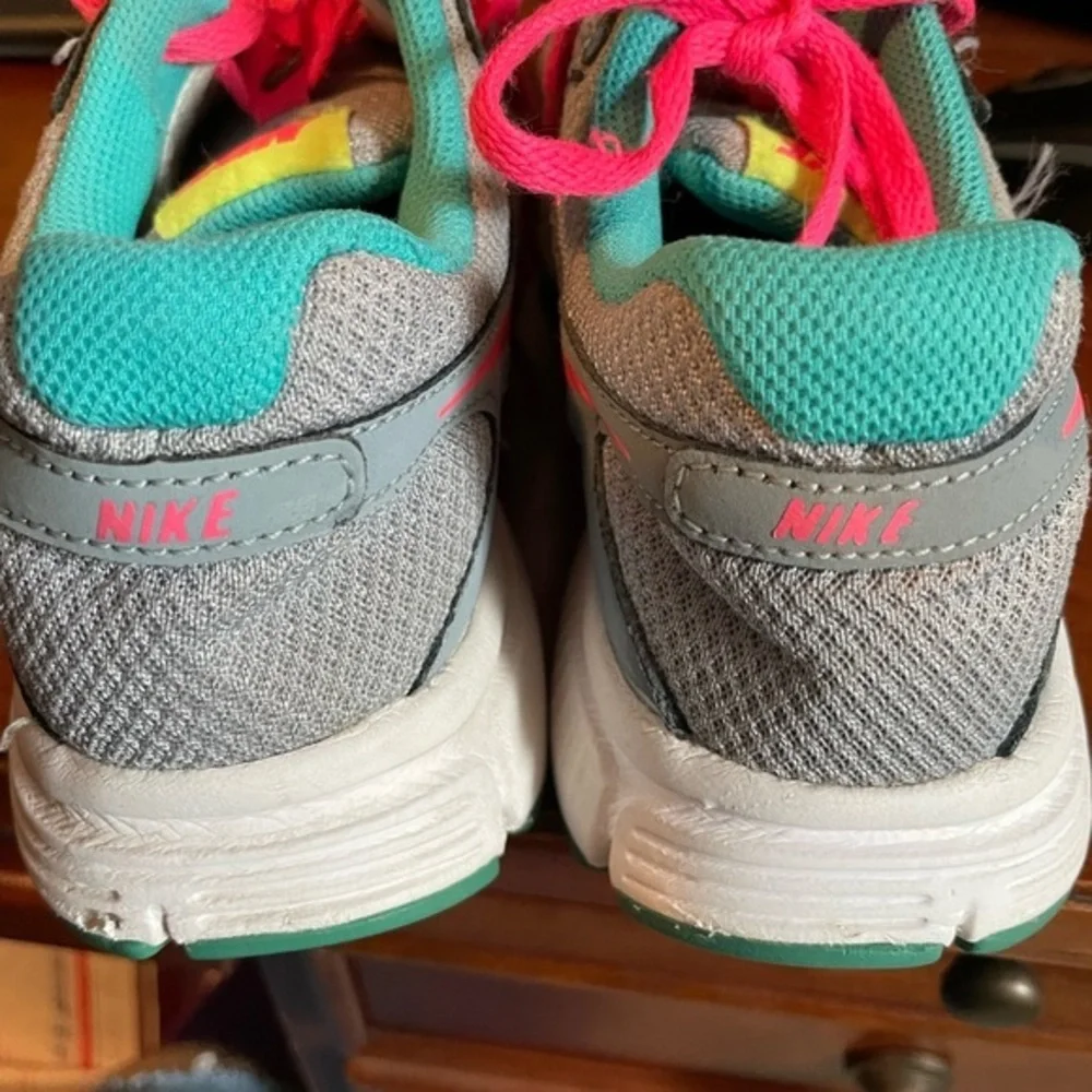10/$20🔥Girls Nike Shoes‎
